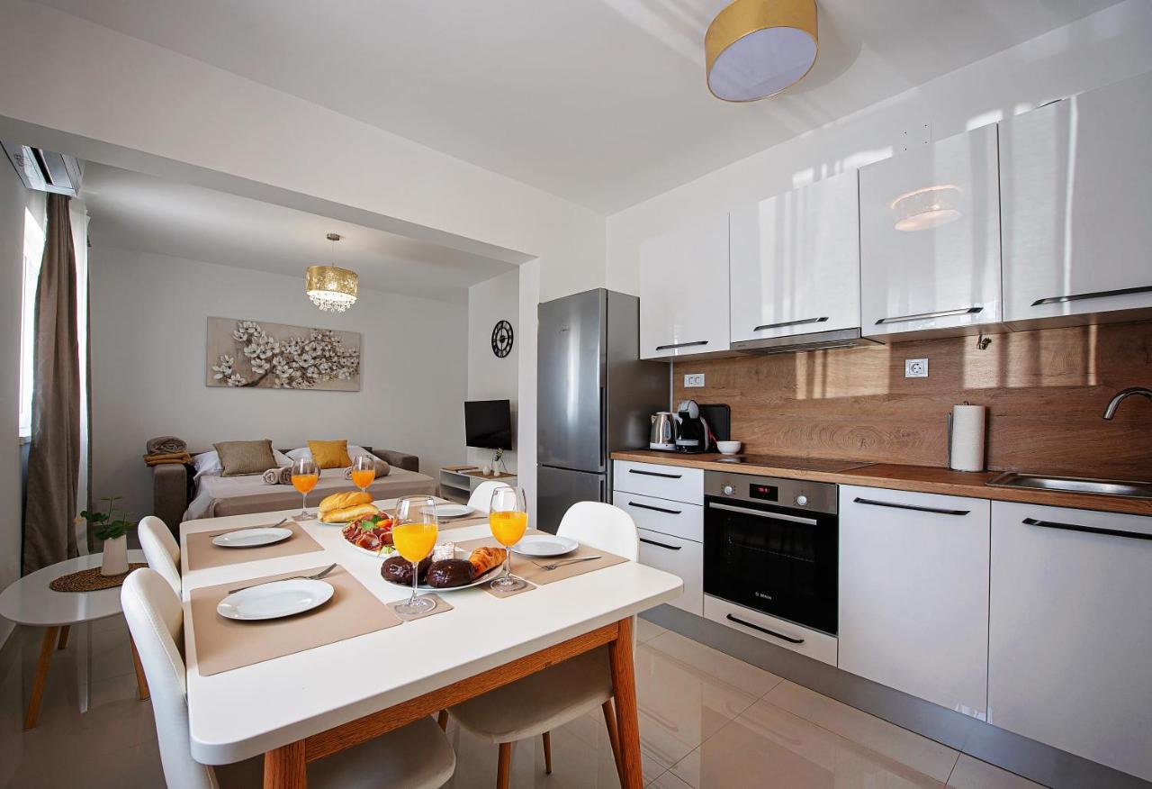 Sea Front Apartments Ivana Rogoznica  Kültér fotó