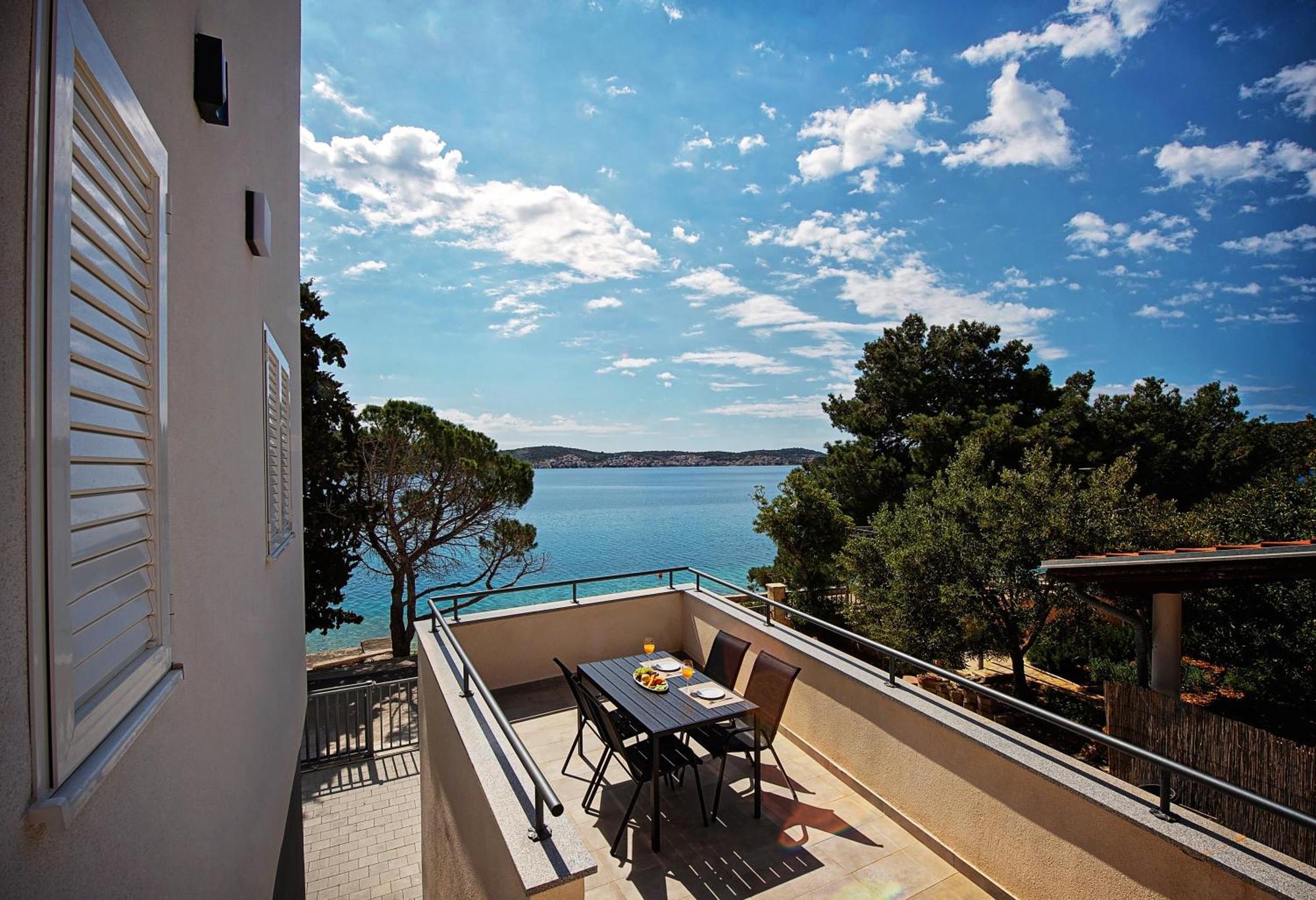 Sea Front Apartments Ivana Rogoznica  Kültér fotó
