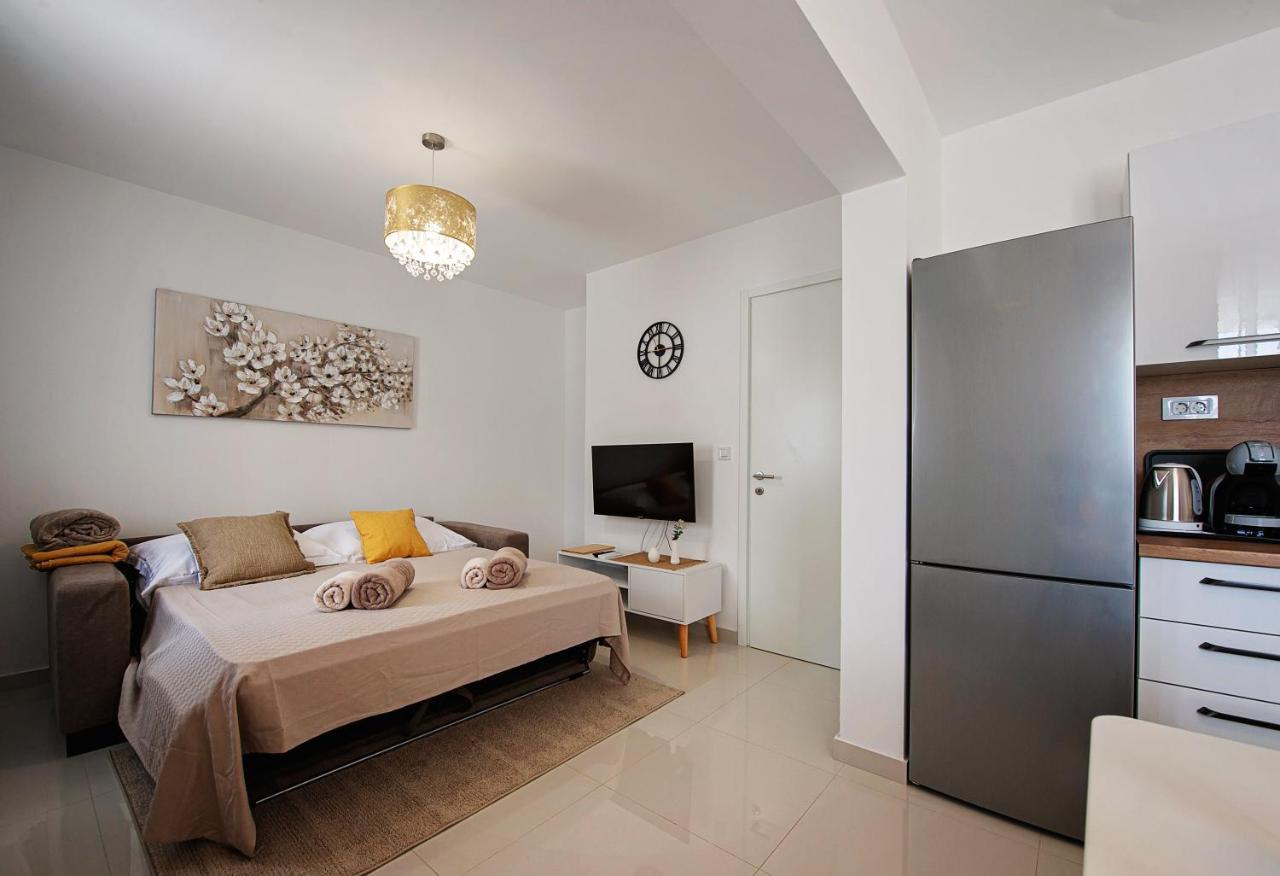 Sea Front Apartments Ivana Rogoznica  Kültér fotó